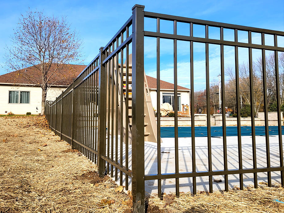 Aluminum Fence Contractor in Lake County, IL